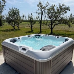 SPA VENDOM CORFOU 5 places