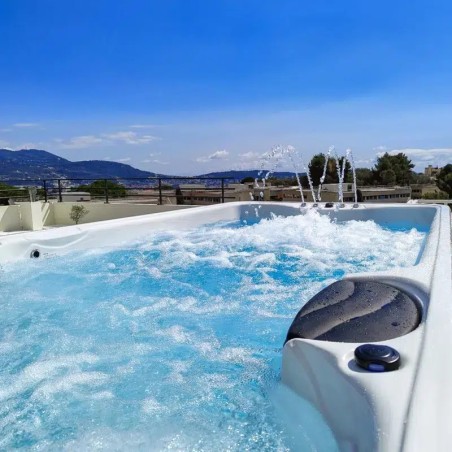 SPA DE NAGE TILOS VENDOM