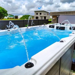 SPA DE NAGE NISIA VENDOM