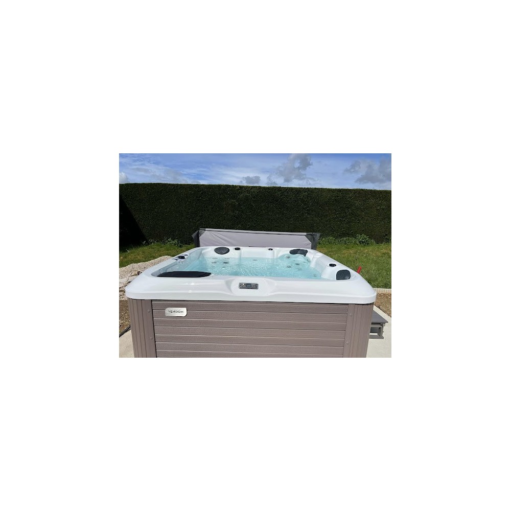 SPA VENDOM CORFOU 5 places